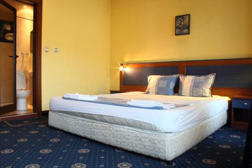 '