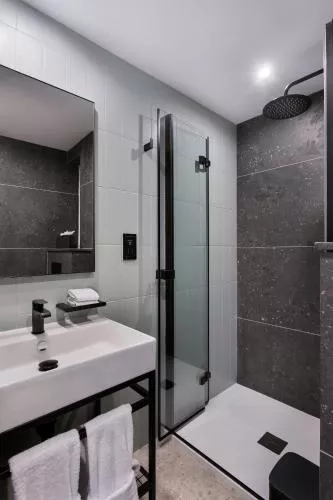 Hotel Mistral St Julian's, Affiliated by Melia