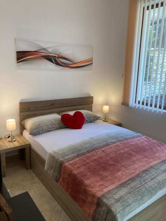'