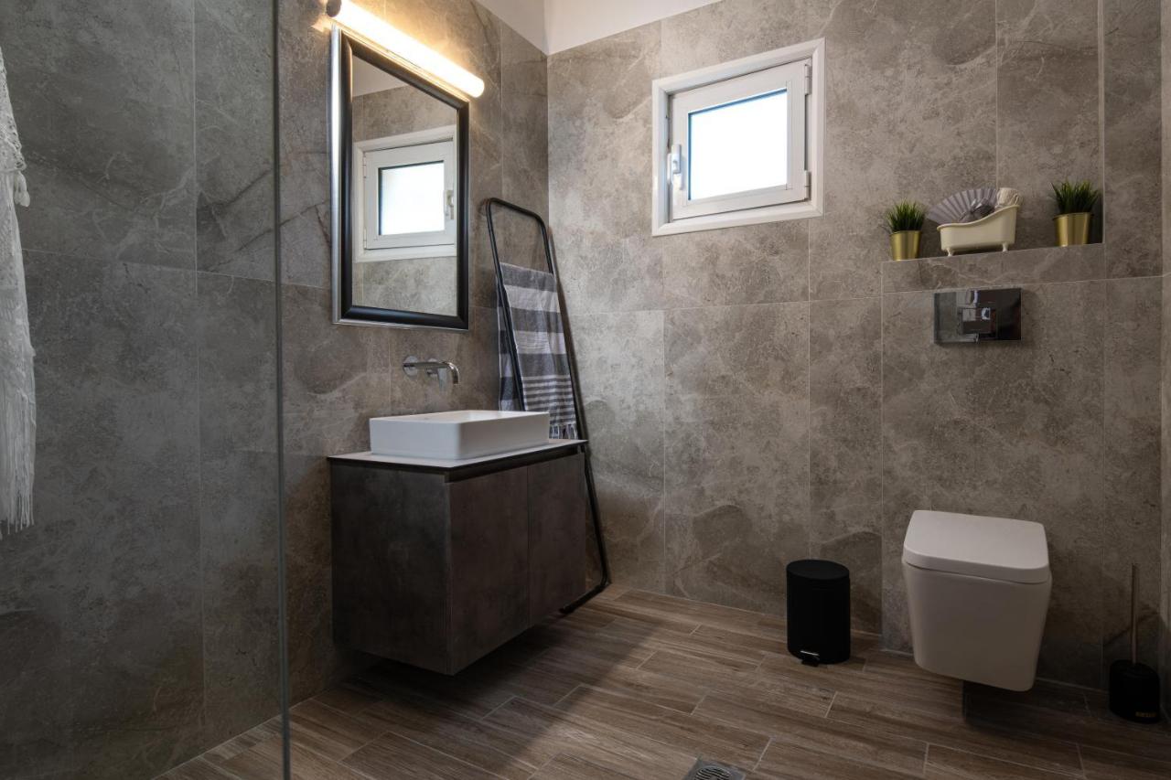 '