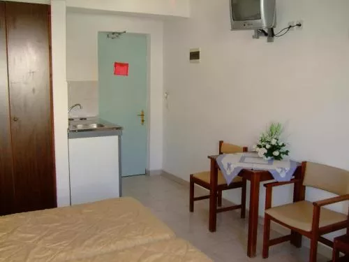 Antonios Hotel