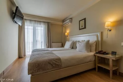 Avra Hotel
