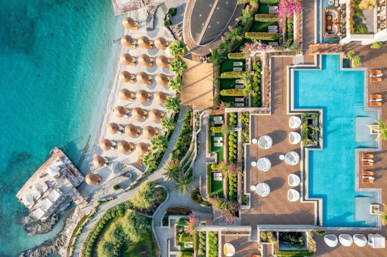Caresse, A Luxury Collection Resort & Spa