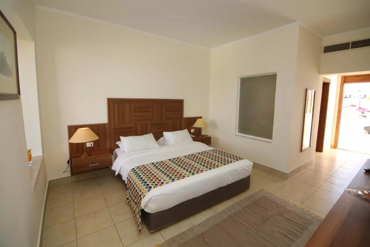 Club Reef Resort