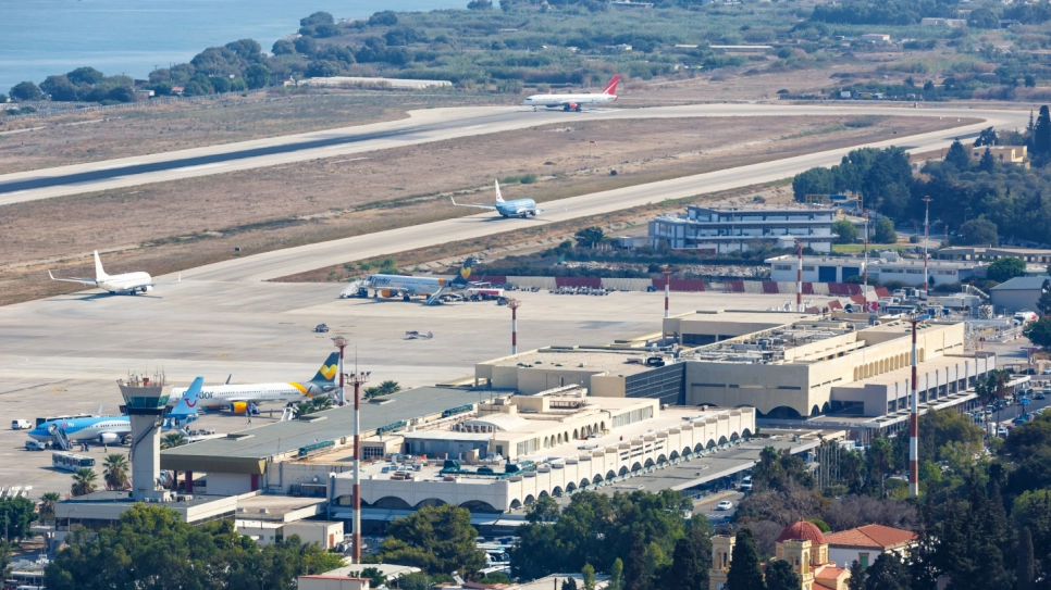 Transportul cu avionul spre Rhodos