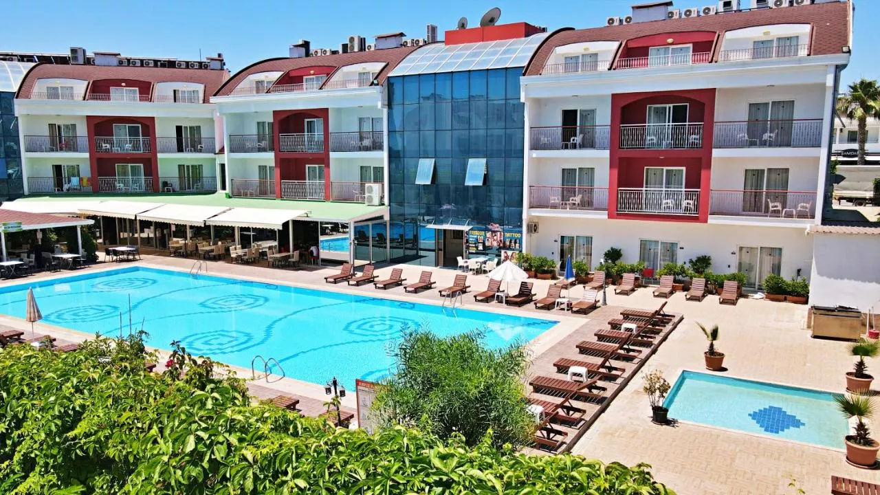 Side Legend Hotel