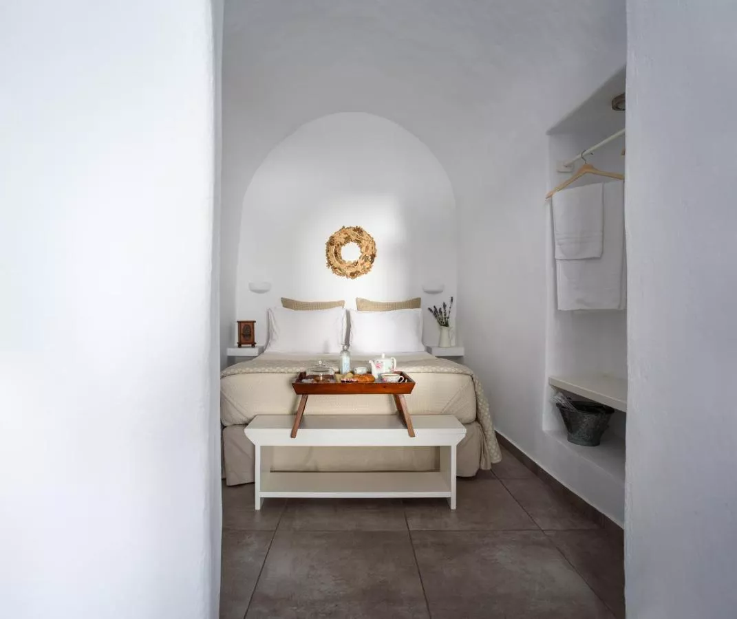 Arvanitis Cave Village