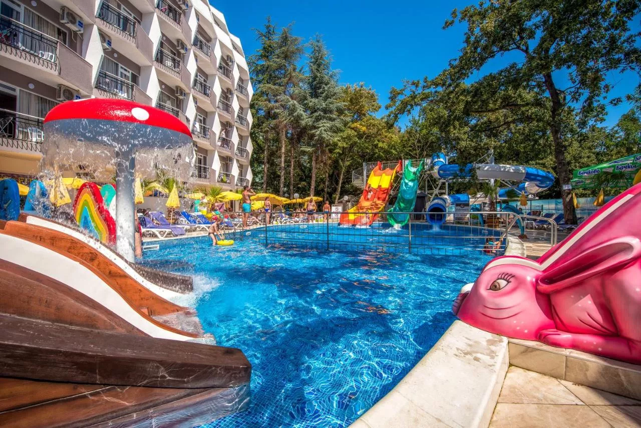 Prestige Deluxe Hotel & Aquapark Club