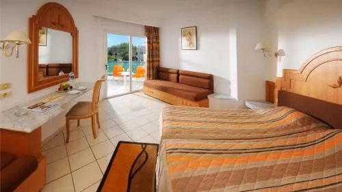 Riviera Hotel