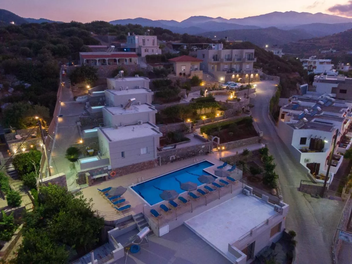 Kavousanos Apartments