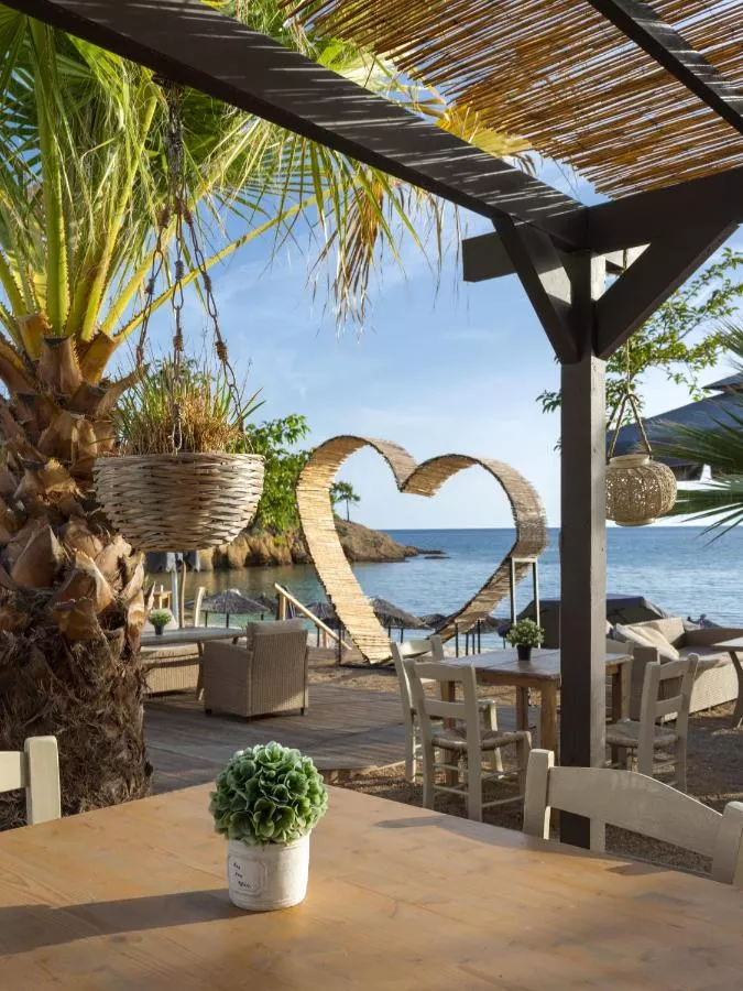 Beach Hotel Kapahi