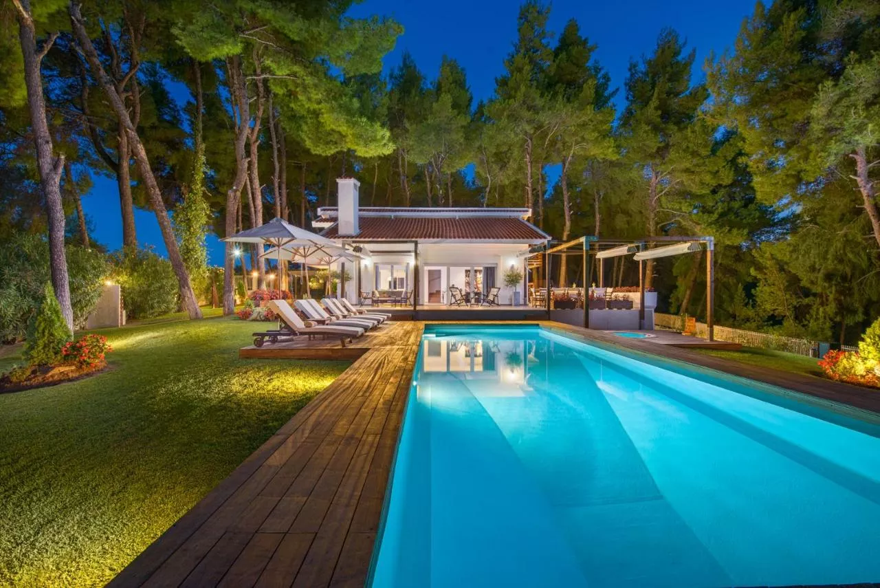 The White Villa At Sani