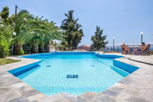 Stafylos Suites & Boutique Hotel