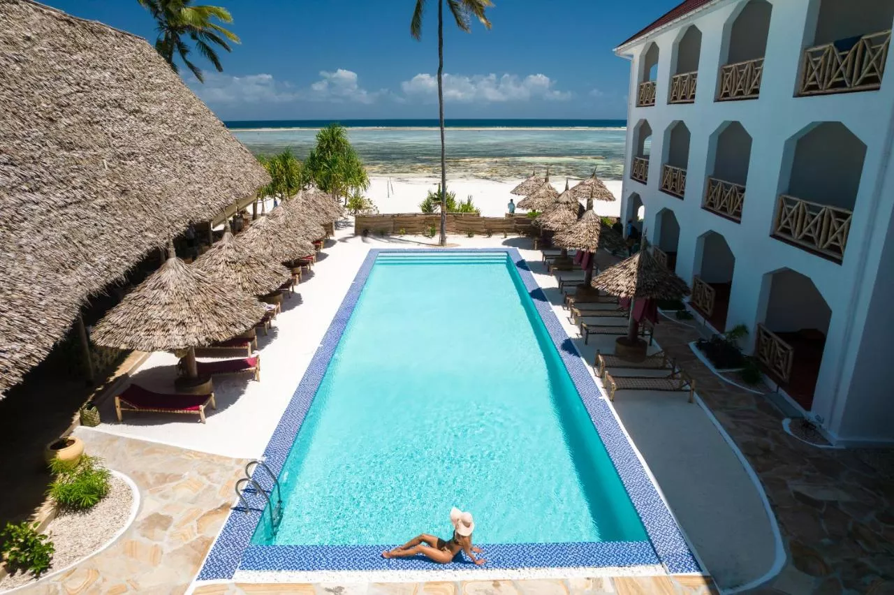 Ahg Sun Bay Mlilile Beach Hotel