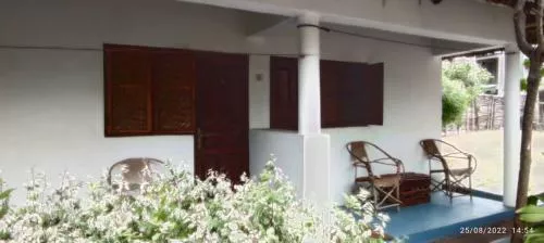 Oasis Beach Inn