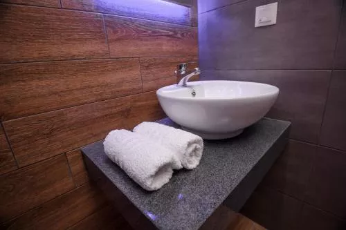 Yakinthos Hotel