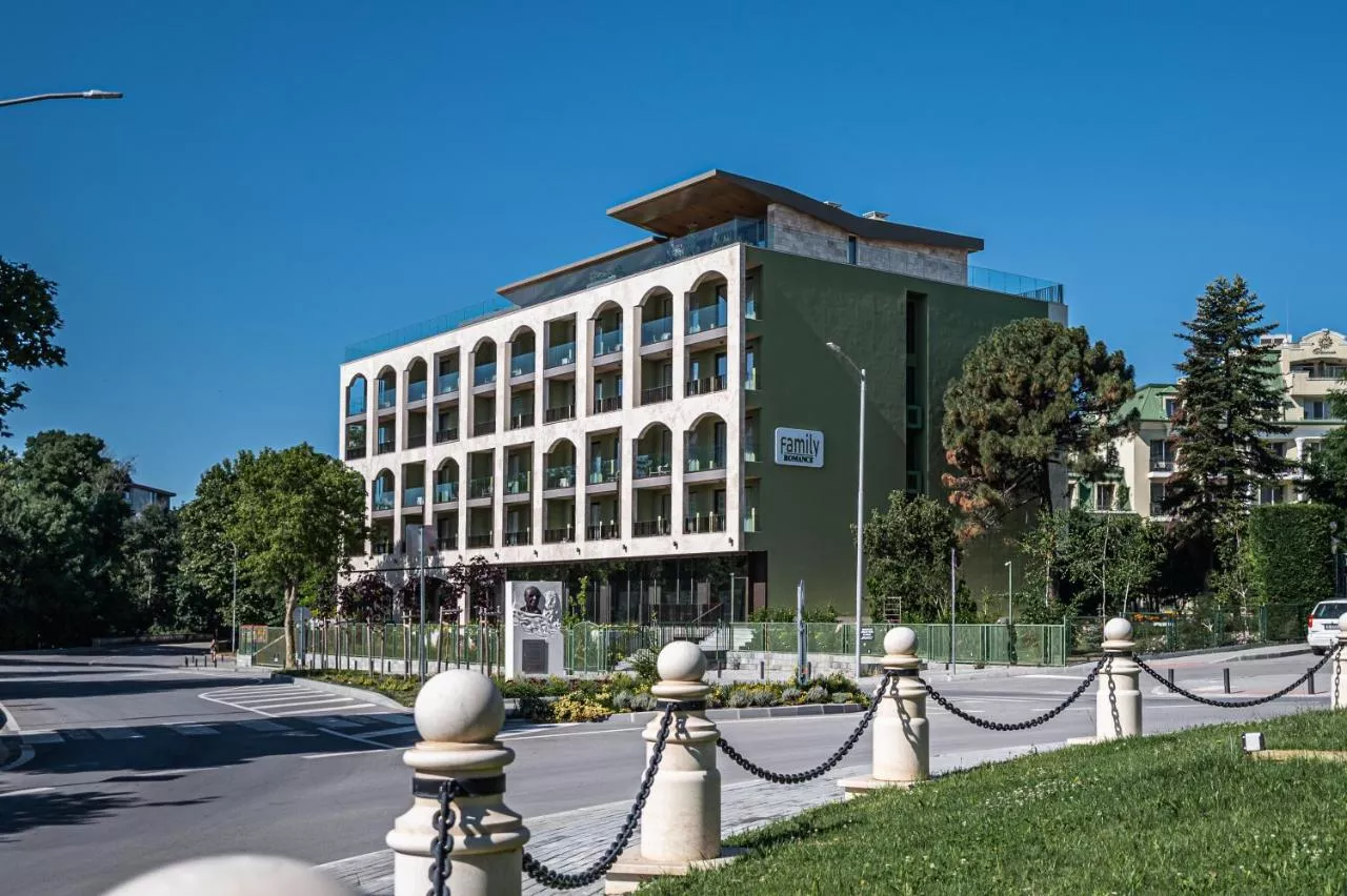 Splendid Romance Hotel & Family Suites