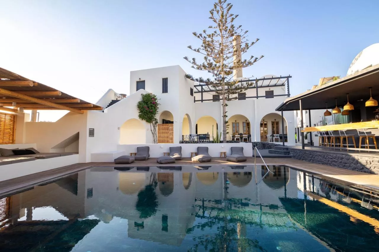 Scorpios Beach Hotel Apartments & Studios