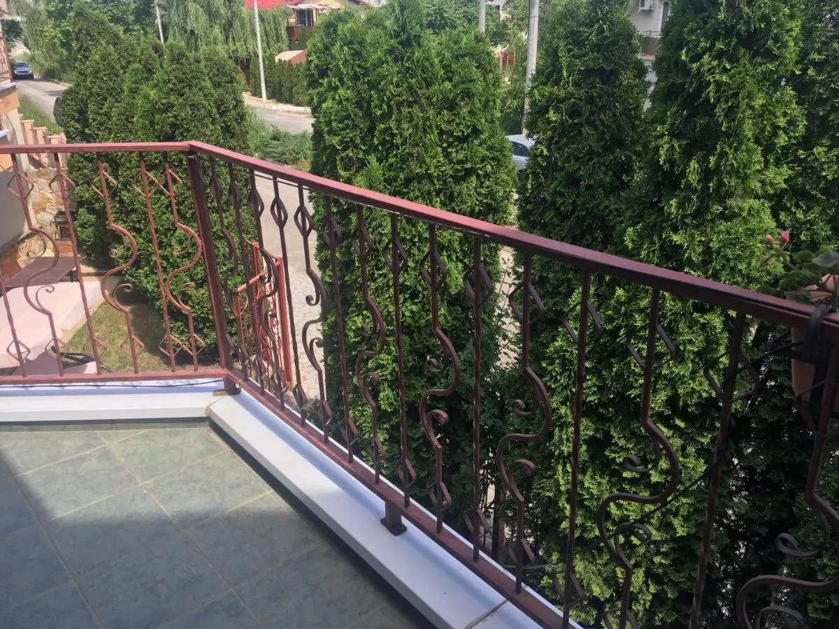 '