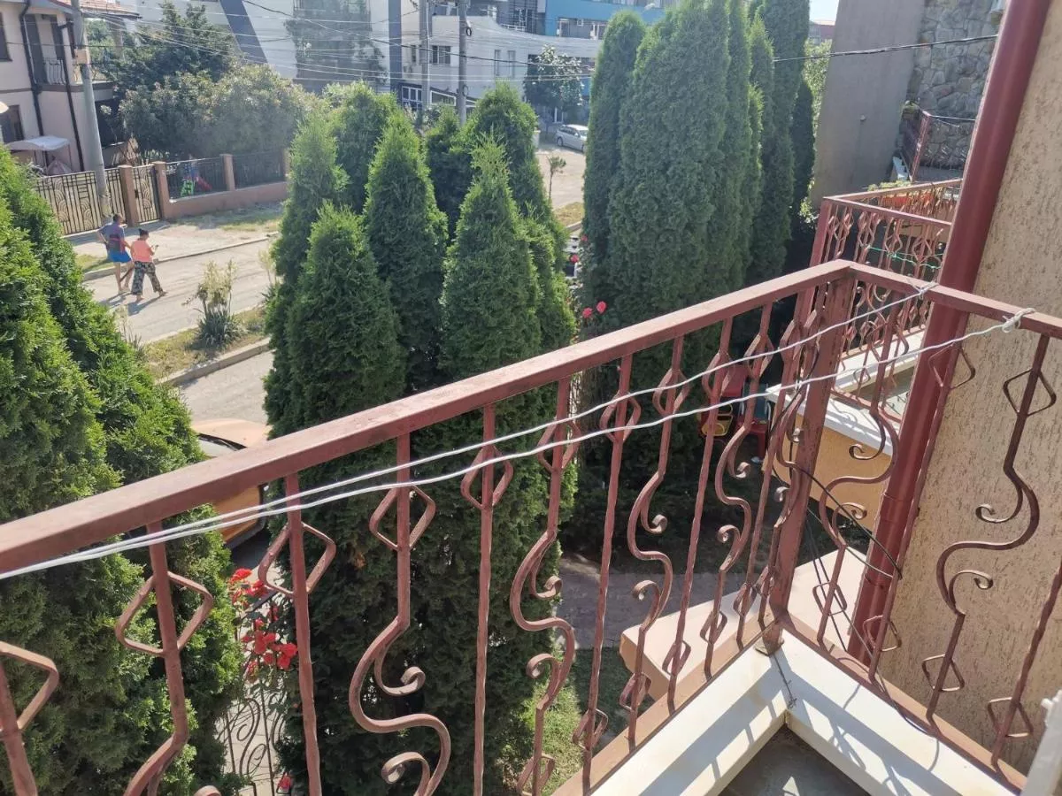 '