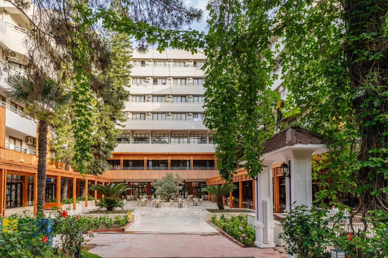 Fun & Sun Family Club Saphire