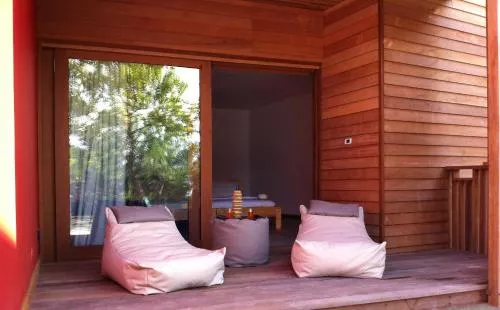 The Barefoot Eco