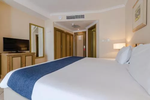 Maritim Antonine Hotel & Spa