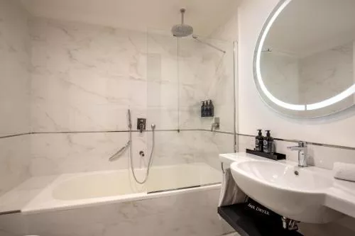 The Independent Hotel