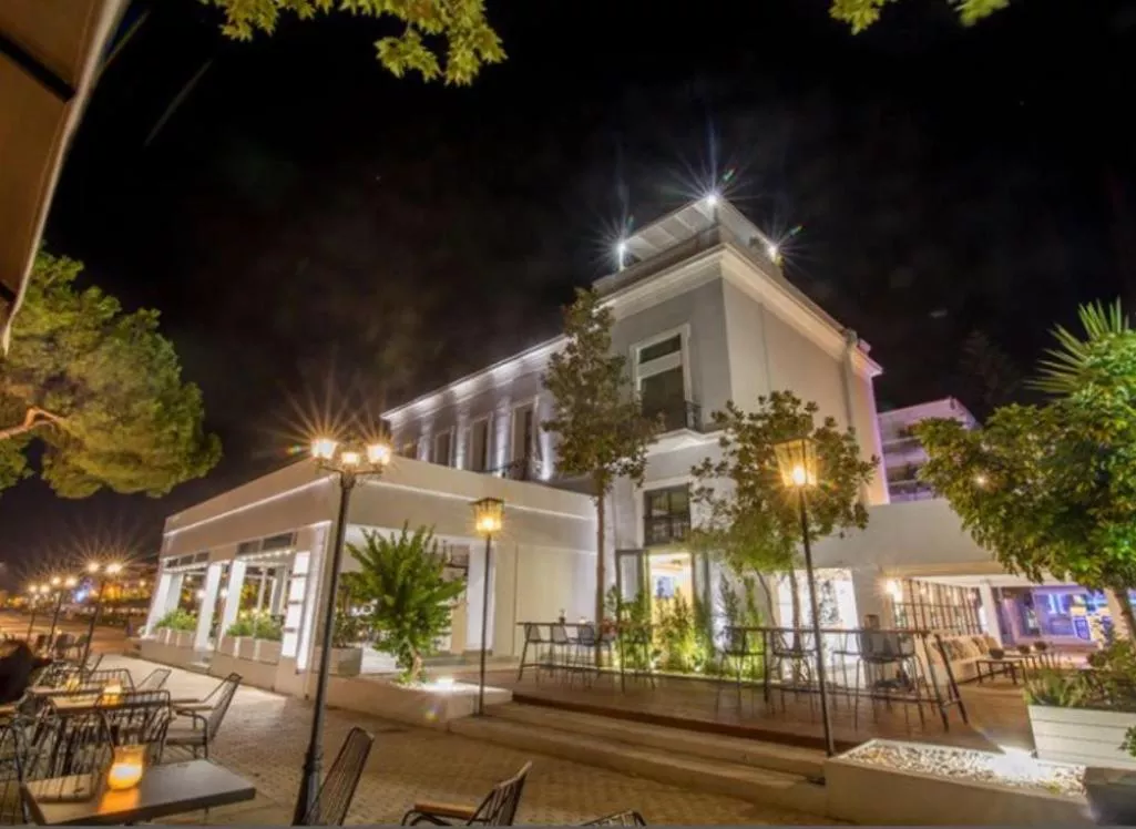 Panellinion Luxury Rooms