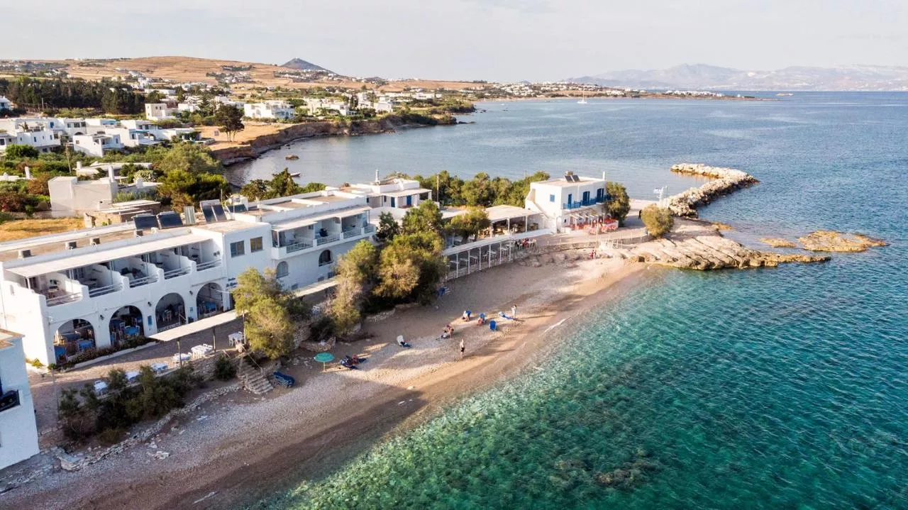 Blue Waves Suites & Apartments Paros