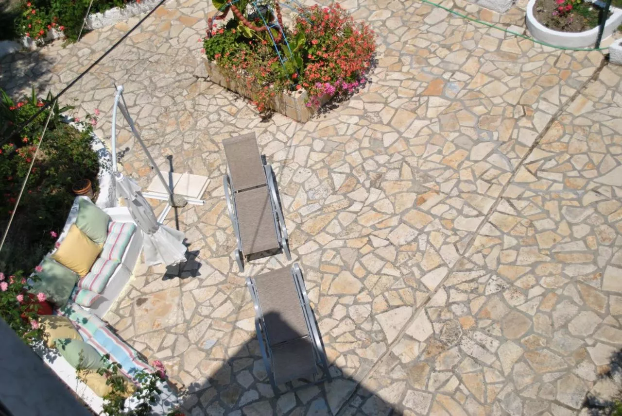 '
