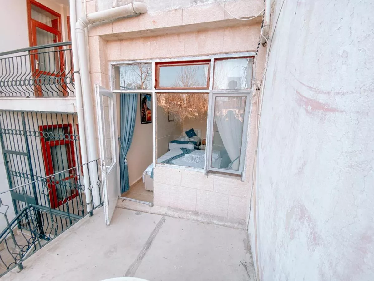 '
