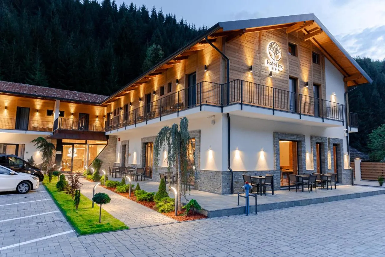 Hotel Ina