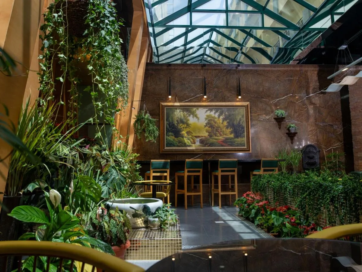 Al Khoory Executive Hotel