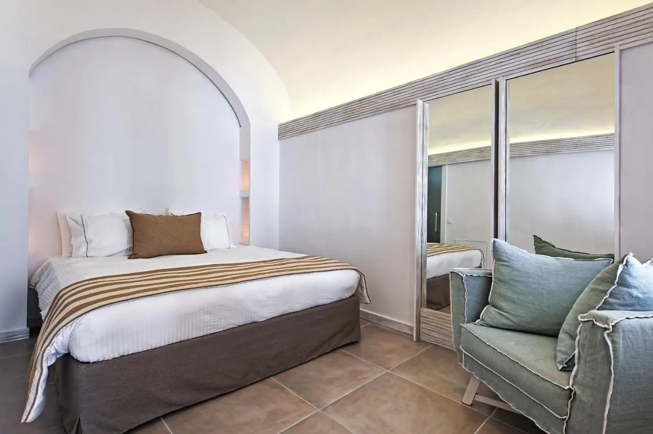 Athina Luxury Suites