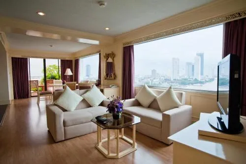 Ramada Plaza by Wyndham Bangkok Menam Riverside