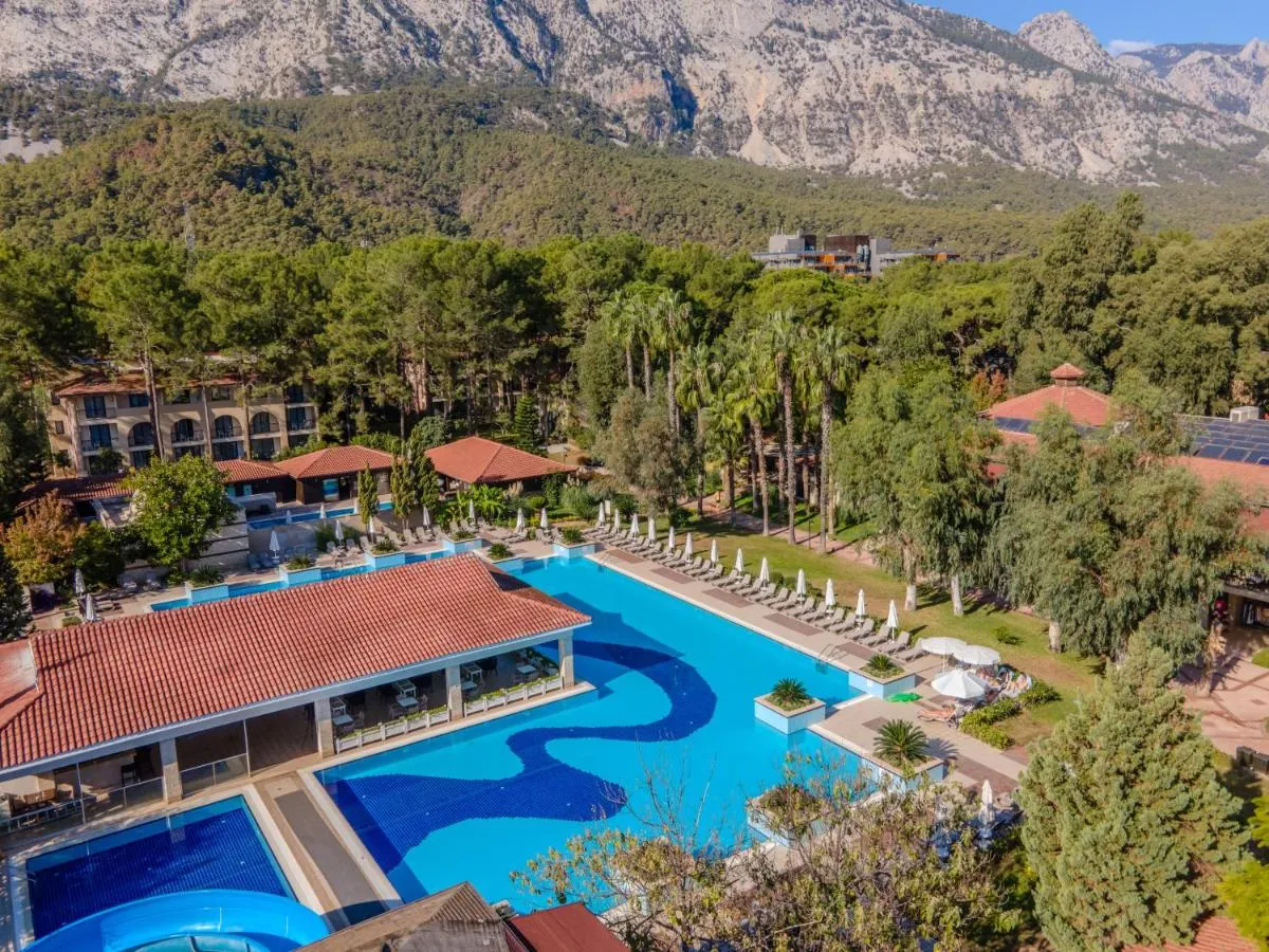 Champion Holiday Village