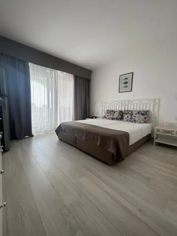 Domina Coral Bay Aquamarine