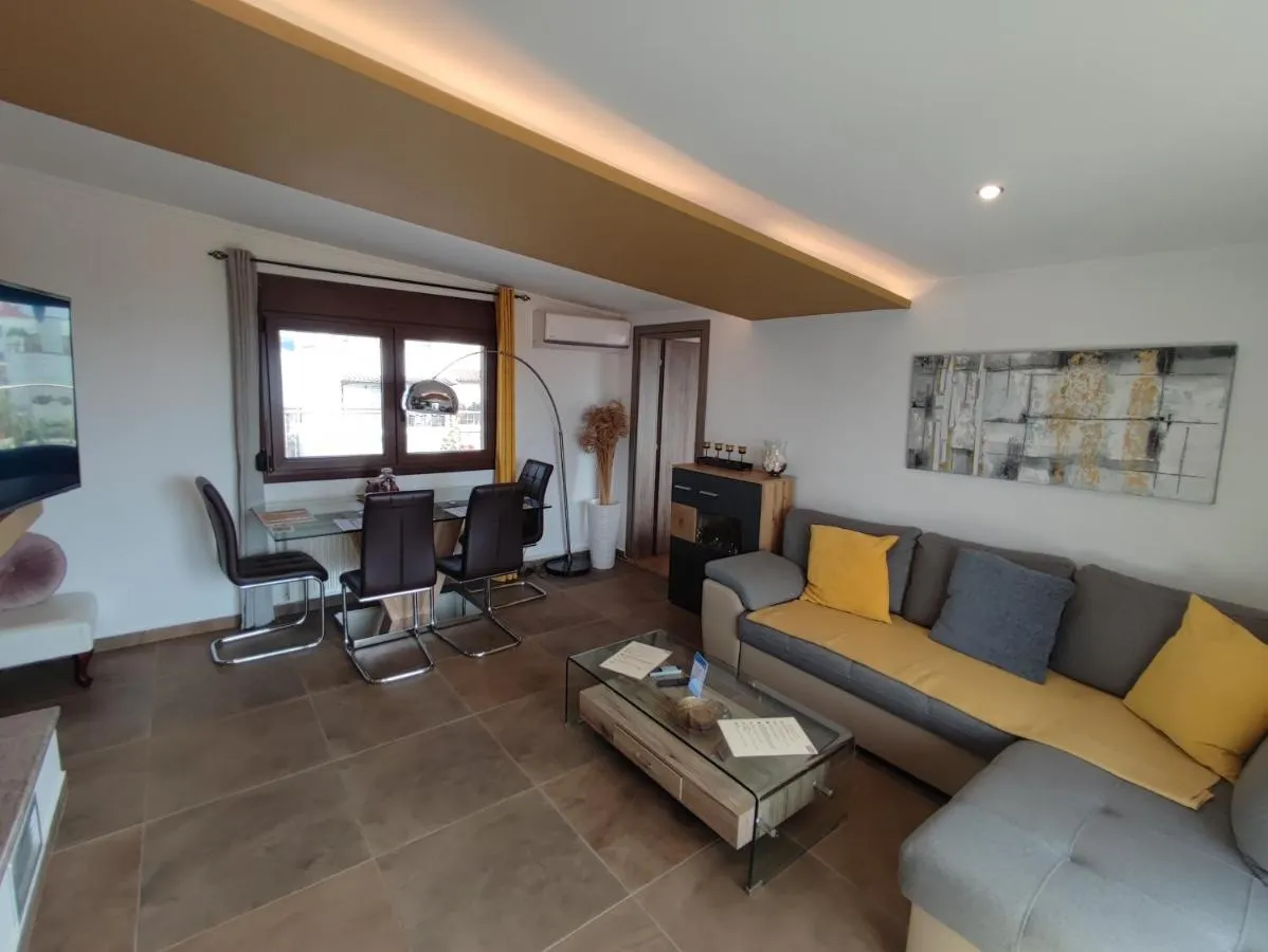 Luxury Panoramic Penthouse