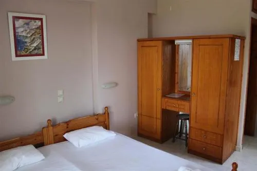 Xi Village Rooms & Apartments