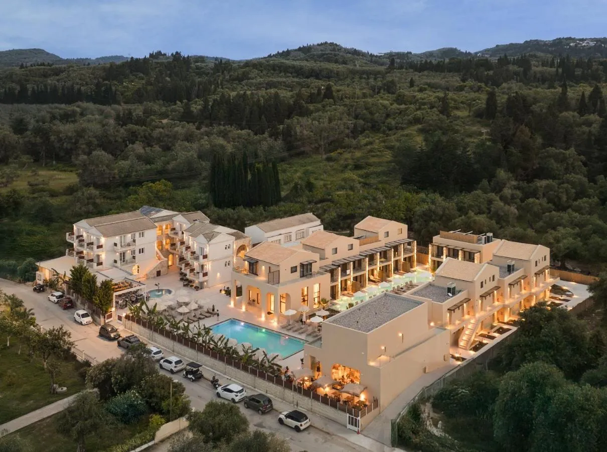 Ekati Mare Boutique Hotel & Suites