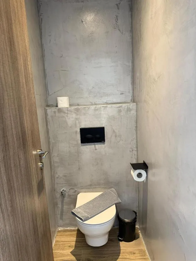 '