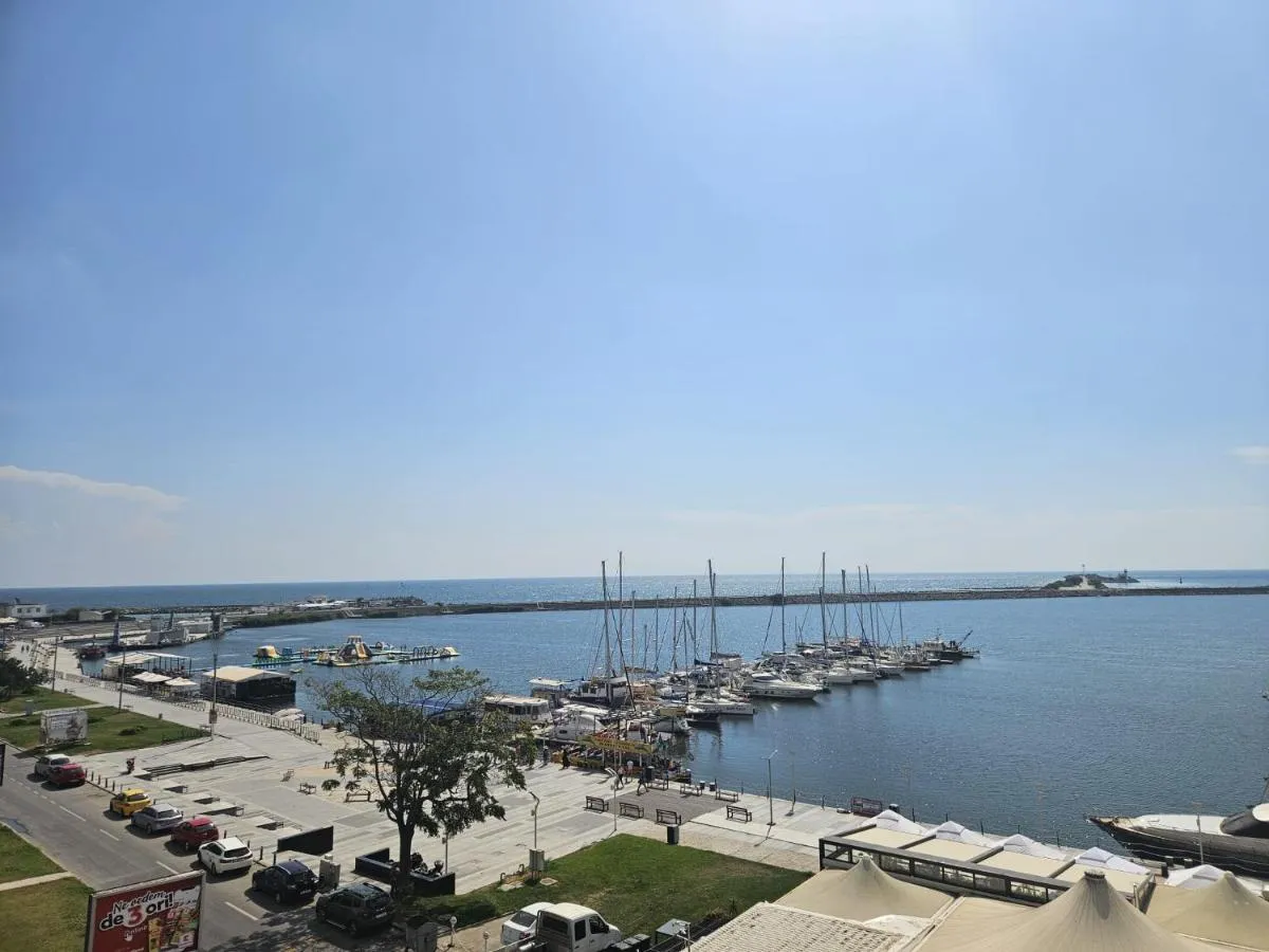 Blue Marina Sea View