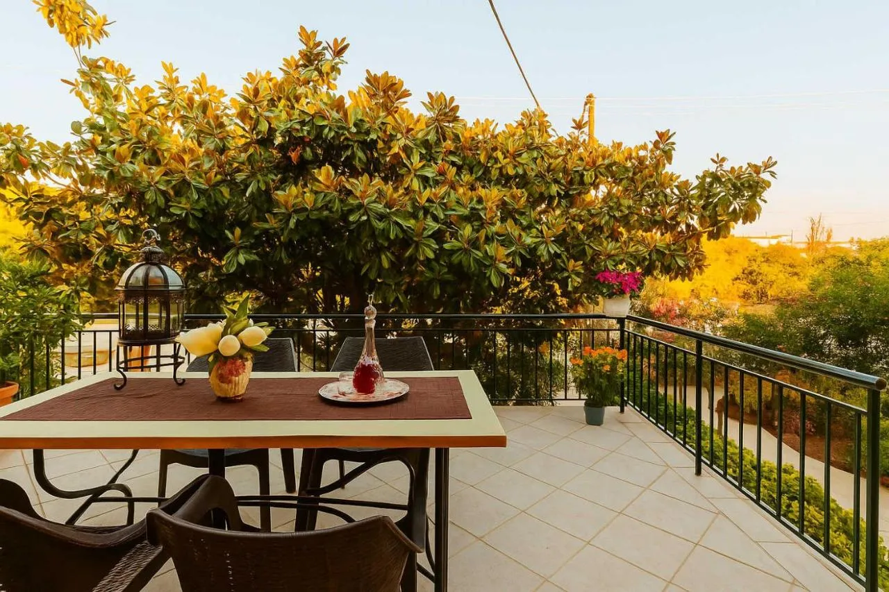 Stylish Seaside Home Fully Equipped