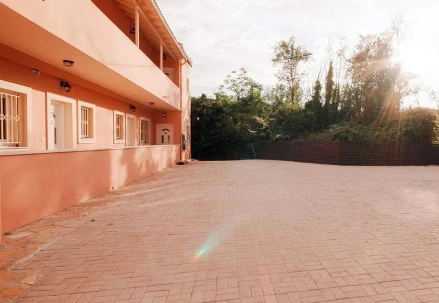 '