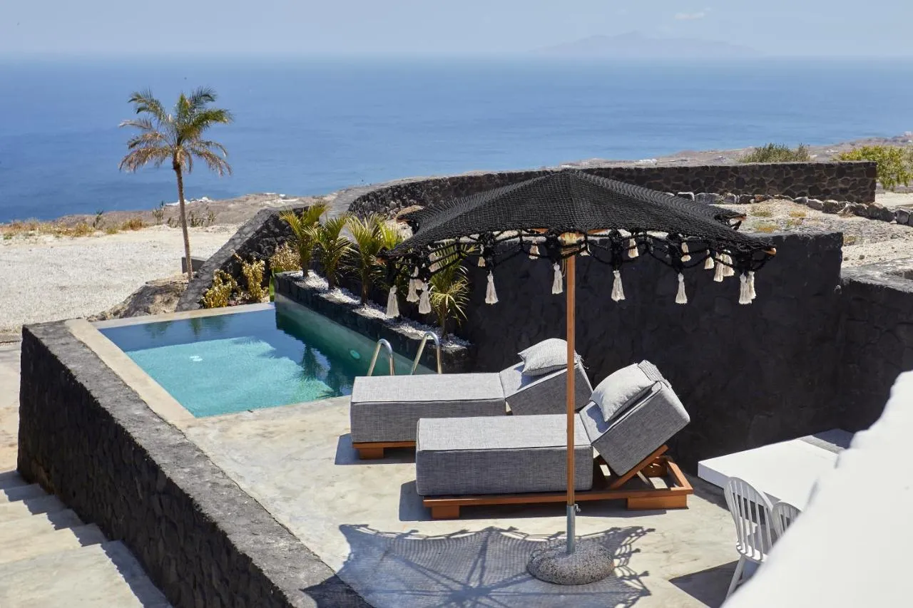Theano Cave Suites