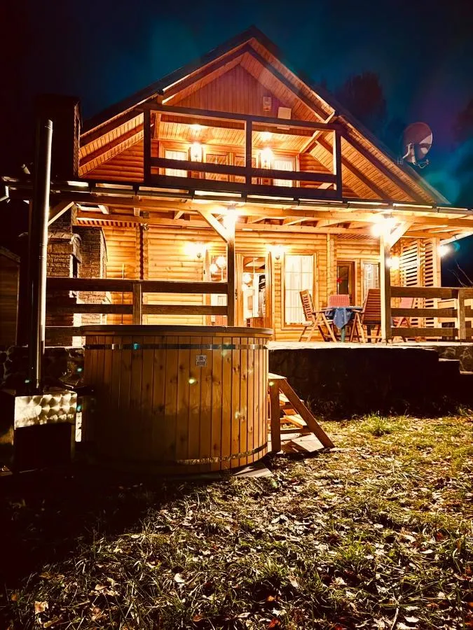 Hillside Haven Private Home Next To The Salt Mine