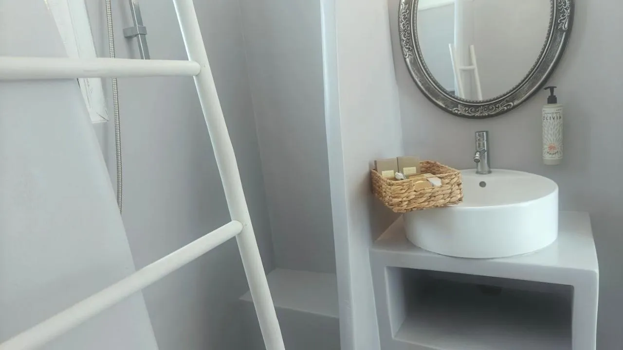 '