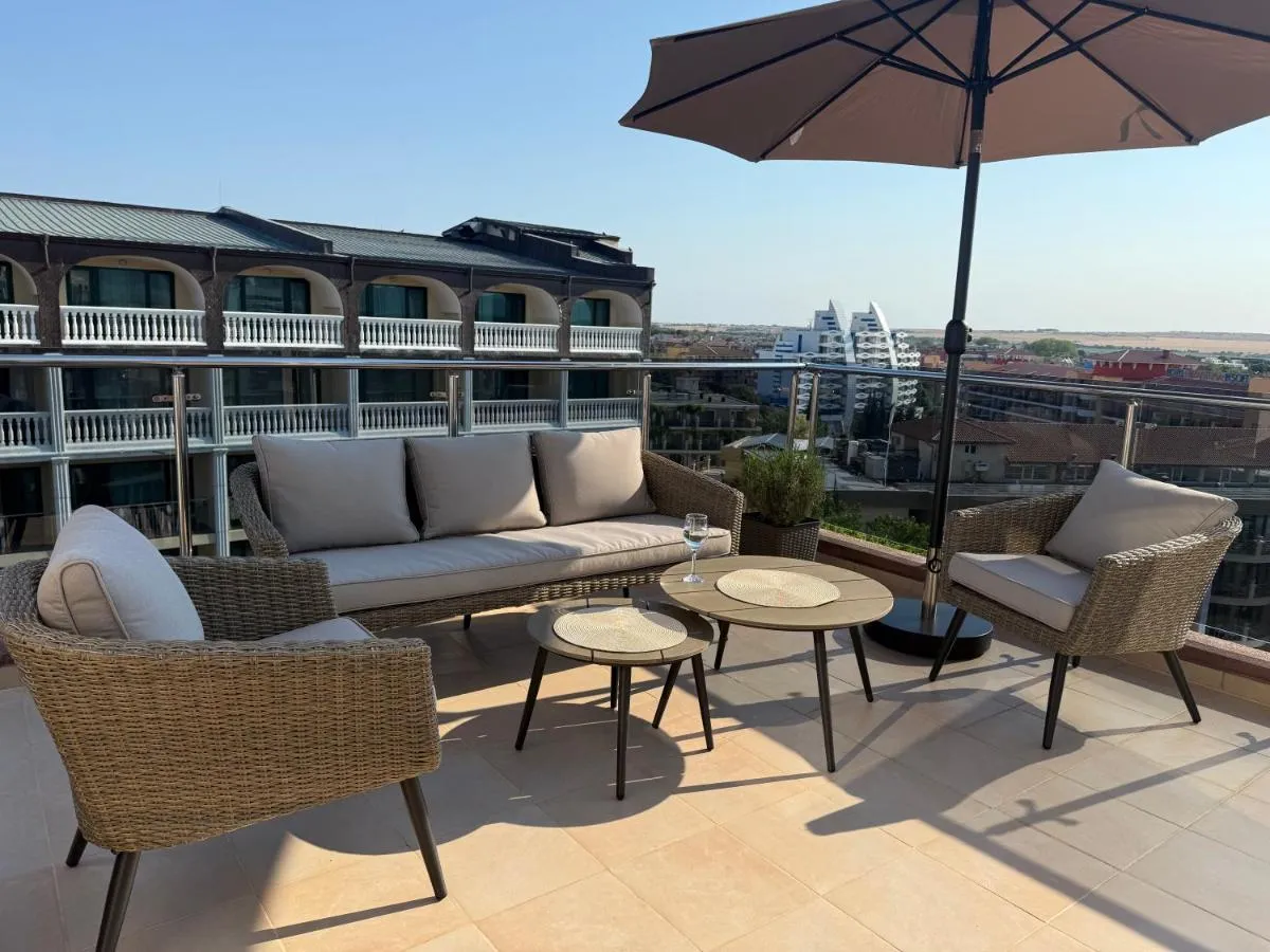 Admiral Plaza Apartments