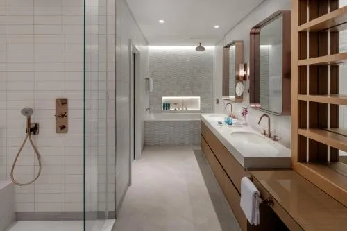 Hilton Dubai Creek Hotel Residences